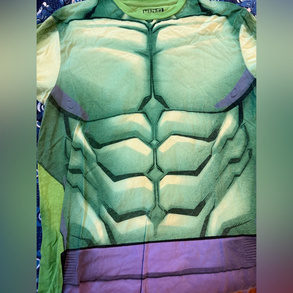 Hulk marvel t-shirt